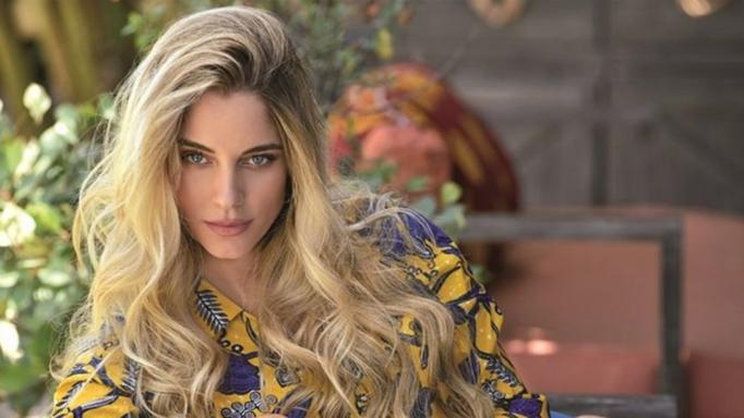 Δούκισσα Νομικού: Με μαγιό και χωρίς ρετούς στον 8ο μήνα της εγκυμοσύνης της!