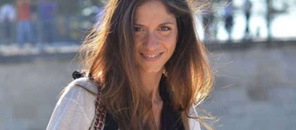 Χωρισμός ενόψει: Η κόρη της Α. Βίσση μάζεψε τα παιδιά της και πήγε στη βίλα της μητέρας της στην Κηφισιά