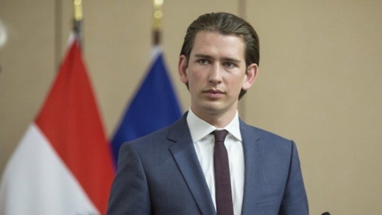 Αυστρία: Ο Κουρτς μιλά και πάλι για κυβέρνηση συνασπισμού – Το κόμμα των Ελευθέρων σκέφτεται ο πρώην καγκελάριος