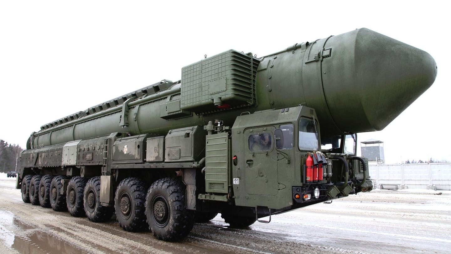 Δείτε τη δοκιμή του ρωσικού διηπειρωτικού πυραύλου Topol (βίντεο)