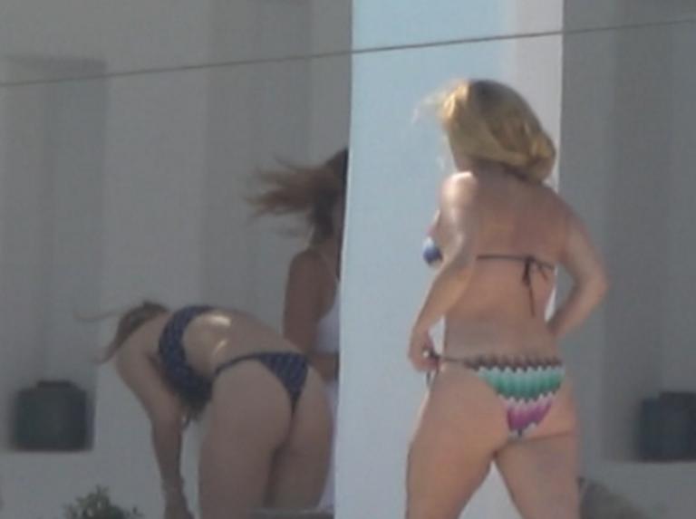 Gigi και Bella Hadid: Αν και μοντέλα δίνουν και παίρνουν τα παραδοσιακά ελληνικά εδέσματα