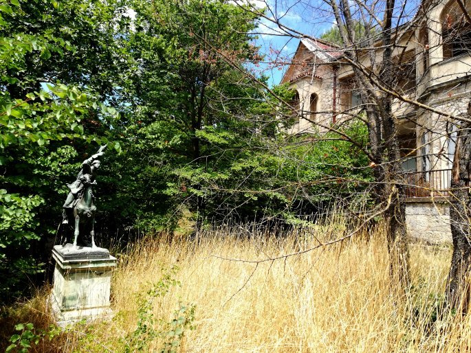 Τατόι: Δείτε τα σχέδια για τα πρώην βασιλικά ανάκτορα