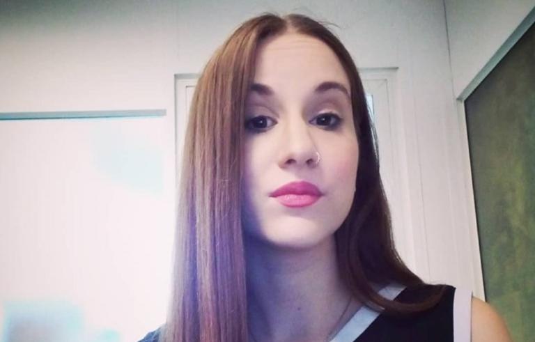 Δημοσιογράφος το θύμα του γνωστού παρουσιαστή και ηθοποιού – Της πήρε το κινητό – «Δεν τον αναγνώρισα» λέει το θύμα