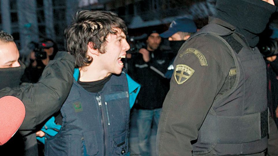 Ο ληστής τραπεζών και έχων σχέση με τρομοκρατία Ν.Ρωμανός τώρα εκδίδει και ανακοινώσεις!