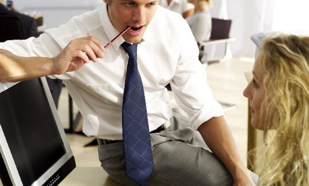 Αυτά είναι τα δέκα επαγγέλματα που οι εργαζόμενοι… συνευρίσκονται περισσότερο μεταξύ τους