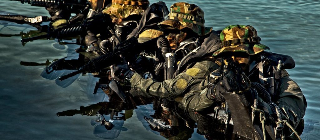 Η επιχείρηση της ΜΥΚ στο Δυρράχειο της Αλβανίας το 1997 – Η πλέον «θερμή» επέμβαση του ΠΝ μετά το 1974 (βίντεο)