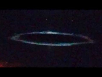 Mεγάλος πολύχρωμος δακτύλιος στον ουρανό της Σιβηρίας – Ευθύνεται το CERN; (βίντεο)