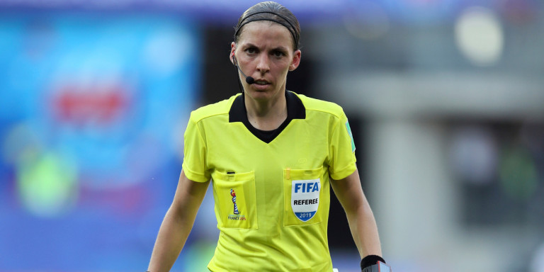 Πρώτη φορά στην ιστορία – Γυναίκα διαιτητής στο UEFA Super Cup
