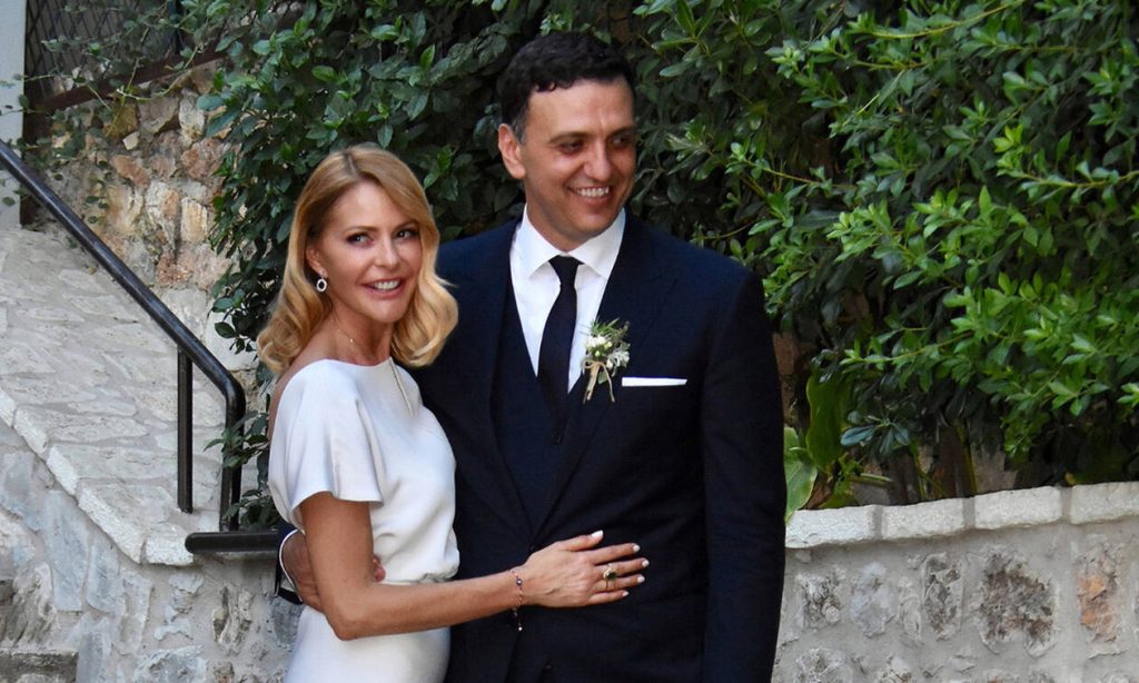 Τζένη Μπαλατσινού: Είναι ή δεν είναι τελικά έγκυος;