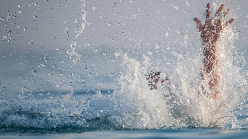 Κρήτη: Ανασύρθηκε από το νερό χωρίς τις αισθήσεις του και λίγο αργότερα κατέληξε