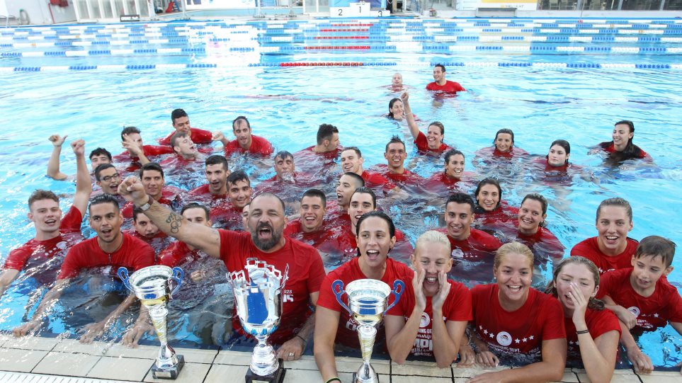 Κολύμβηση: Αγκαλιά με το πρωτάθλημα ο Ολυμπιακός για 24η χρονιά