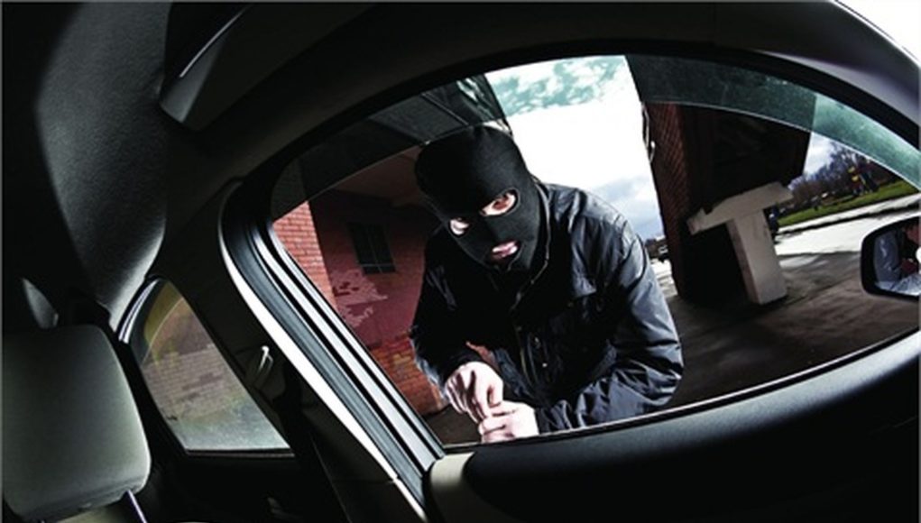 Πρώην κλέφτης δίνει 10 συμβουλές για μην σας κλέψουν το αυτοκίνητο