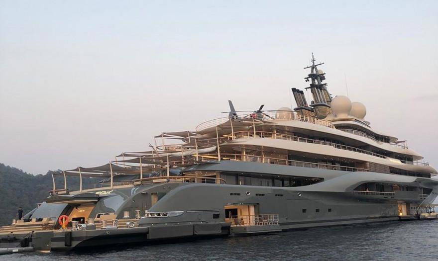 Είναι ή δεν είναι του Τζεφ Μπέζος το υπερπολυτελές γιοτ των 400 εκατ. δολαρίων που κάνει άνω κάτω την Amazon;