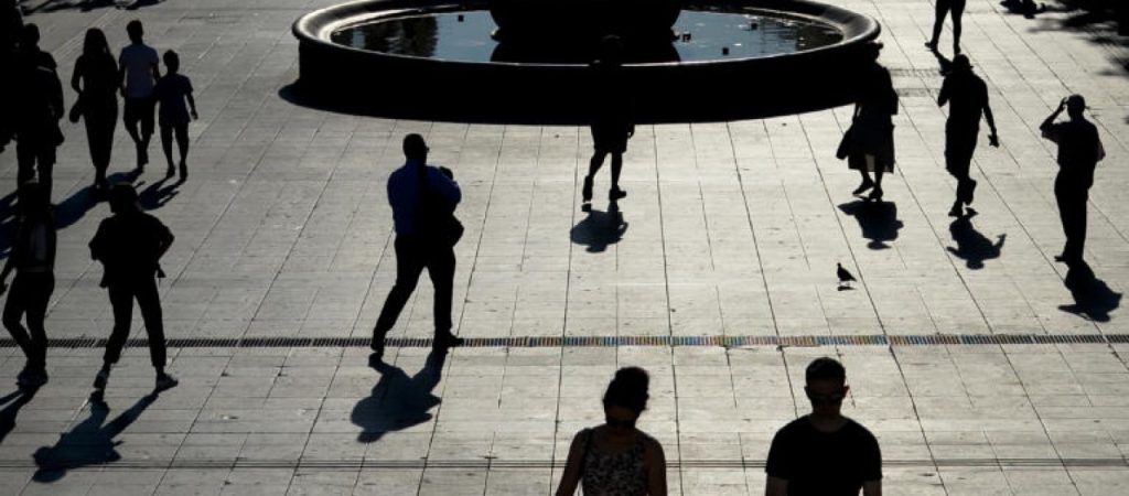 Ευρωβαρόμετρο: Οι Έλληνες παραμένουν ο πιο απαισιόδοξος λαός αναφορικά με το μέλλον της Ευρωπαϊκής Ένωσης