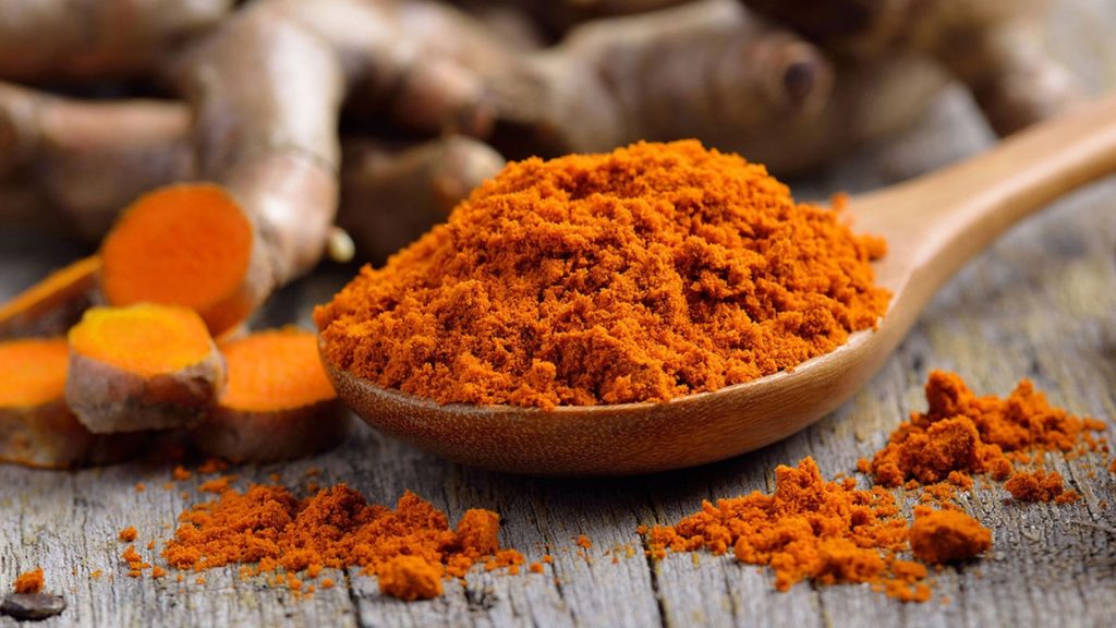 Κουρκουμάς: Τα οφέλη του «πιο υγιεινού μπαχαρικού στον κόσμο» (βίντεο-φωτο)