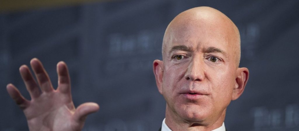 Bloomberg: «Η ημέρα που οι 500 πιο πλούσιοι του πλανήτη έχασαν 117 δισ. δολάρια –  Μεγάλος χαμένος ο Μπέζος»