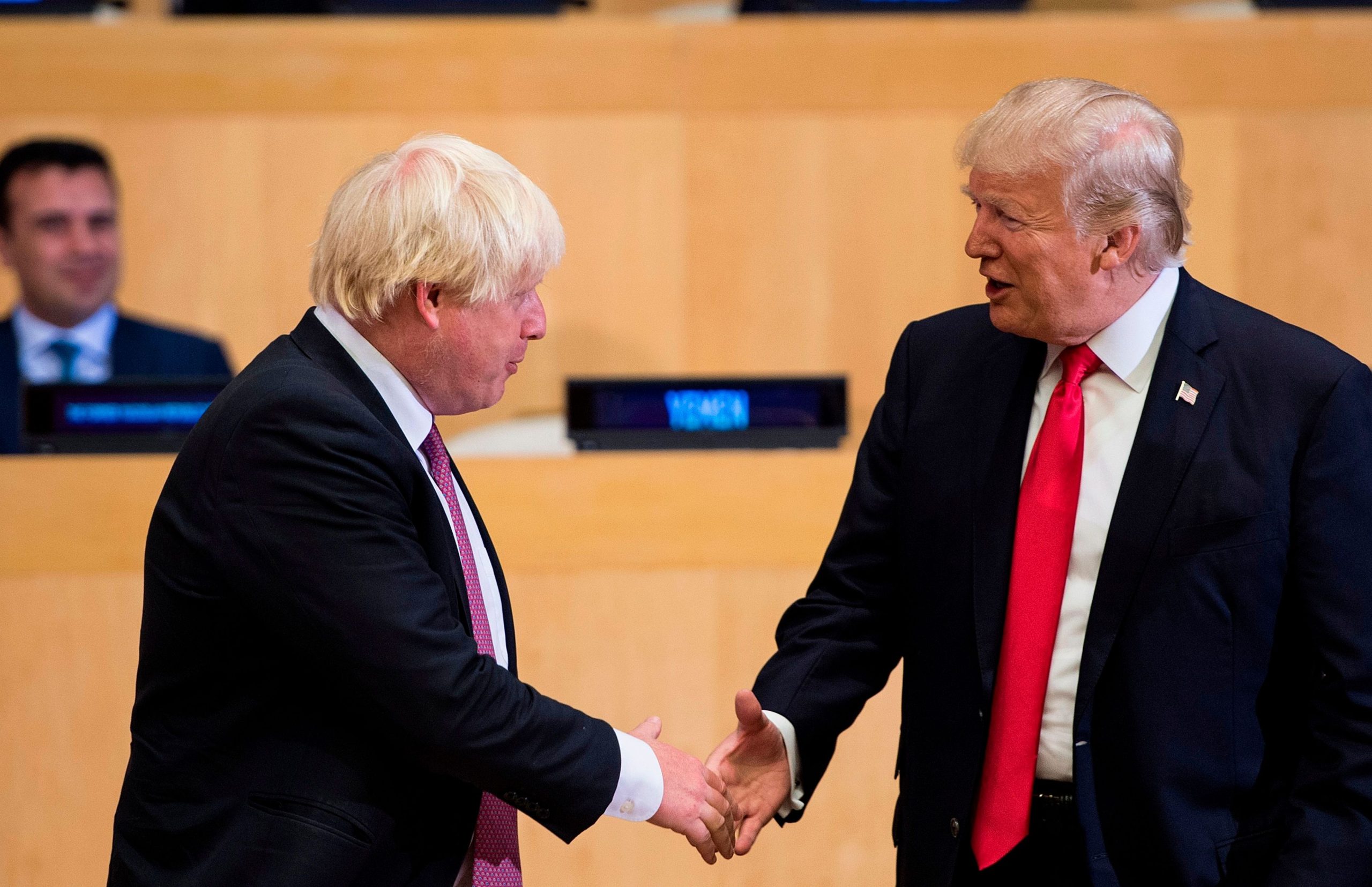 Βρετανία: «Θα συνάψουμε συμφωνία ελευθέρου εμπορίου με τις ΗΠΑ αμέσως μόλις γίνει Brexit άνευ όρων»