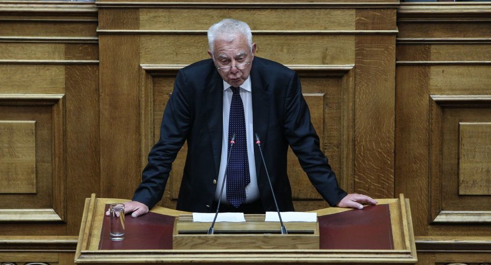 Π. Πικραμένος σε Α. Τσίπρα: «Δεν είχα εγώ τη βούληση να γίνω πολιτικό πρόσωπο αλλά με φέρατε, τι να κάνουμε;»