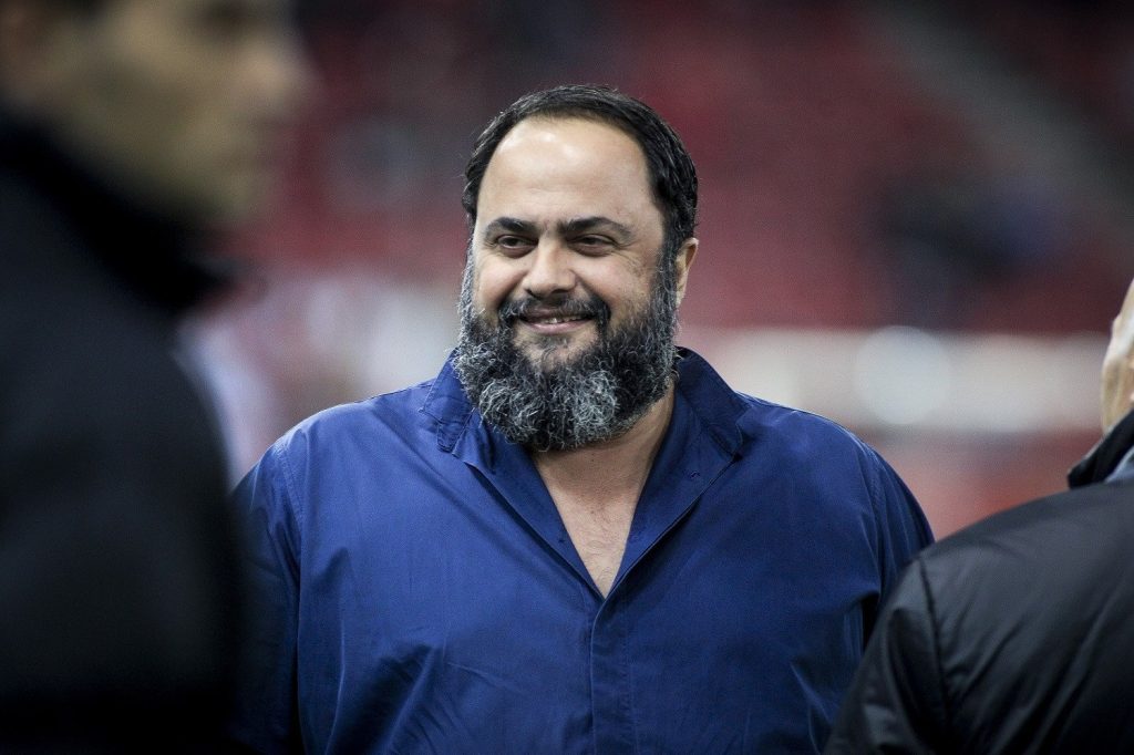 Ο έξαλλος πανηγυρισμός του Β.Μαρινάκη στο γκολ του Μασούρα – «Όλοι μαζί πανηγυρίσαμε τη μεγάλη νίκη στην Πόλη» (φωτο)