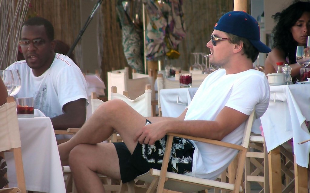 Πάρος όπως Μύκονος φέτος: Τις διακοπές του στο νησί απολαμβάνει ο Λεονάρντο Ντι Κάπριο