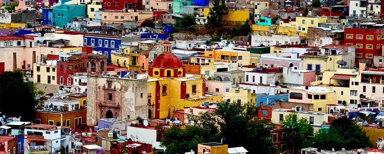 Πέντε άντρες κρεμάστηκαν στο κέντρο της πλατείας του χωριού – Τους κατηγόρησαν για απόπειρα απαγωγής