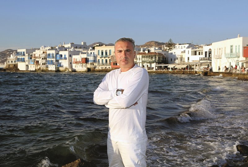 O Πέτρος Νάζος θύμα διαδικτυακής απάτης στο Facebook (φωτο)