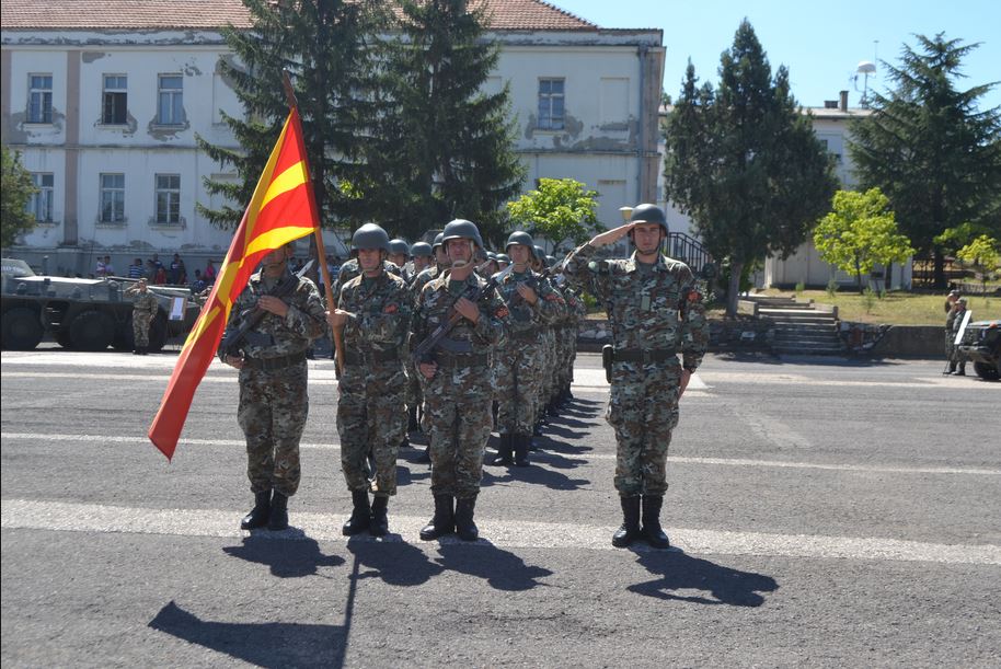Αρχίζει η Νατοϊκή «αφαίμαξη» στα Σκόπια – ΗΠΑ: «Αντικαταστήστε τα ρωσικά πολεμικά σας οχήματα»