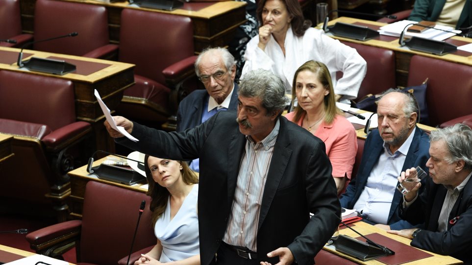 ΣΥΡΙΖΑ: Aποχώρησε ακόμη και από την ψηφοφορία που είχε ζητήσει ο ίδιος για το άσυλο