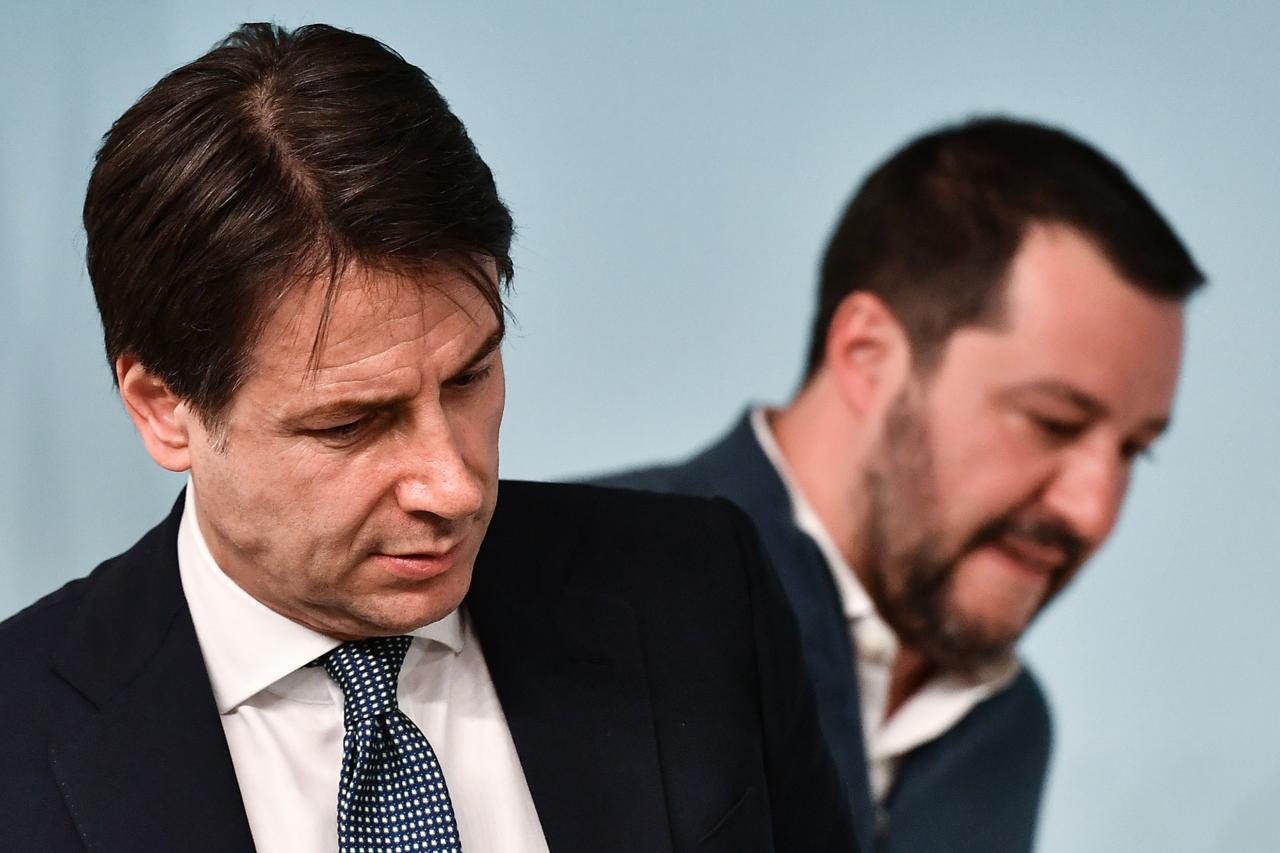 Οργή Κόντε για Σαλβίνι: «Πες μου γιατί ρίχνεις την κυβέρνηση!» – Ψήφος εμπιστοσύνης στην ιταλική βουλή