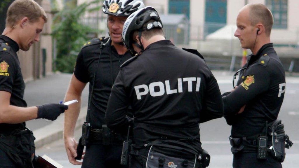 Νορβηγία: Συγγενής του φερόμενου δράστη της επίθεσης σε τζαμί εντοπίστηκε νεκρή