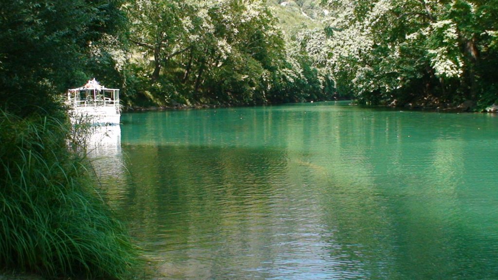 Πέταξαν στον Πηνειό κλεμμένο αυτοκίνητο του δήμου Λαρισαίων – Ενάμιση μήνα μετά την κλοπή του