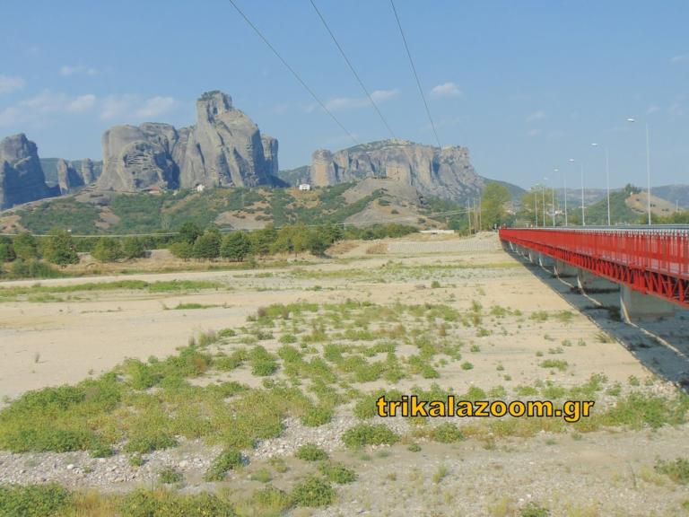 Τρομερός καύσωνας – Στέρεψε μέχρι και τον Πηνειό (βίντεο)