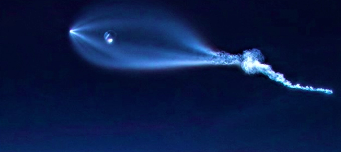 Βίντεο: Κάμερα του δορυφόρου SpaceX του Ελον Μασκ καταγράφει ΑΤΙΑ να ελίσσεται γύρω του!