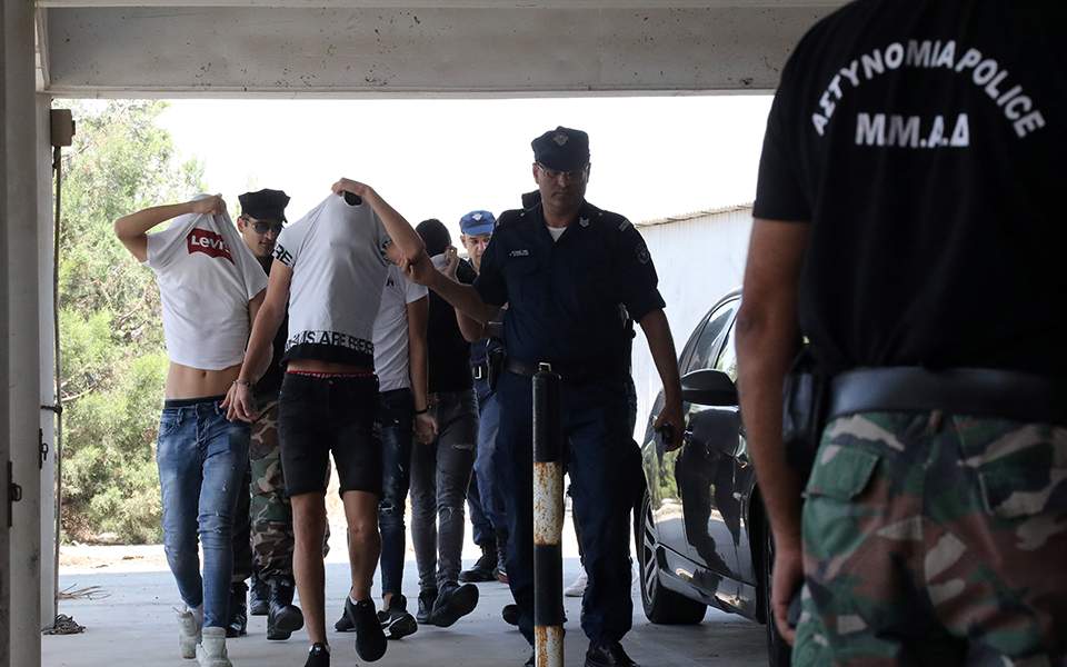 Υπόθεση fake κακοποίησης στην Κύπρο: Ισραηλινός έδωσε $9000 για τα νομικά έξοδα της 19χρονης