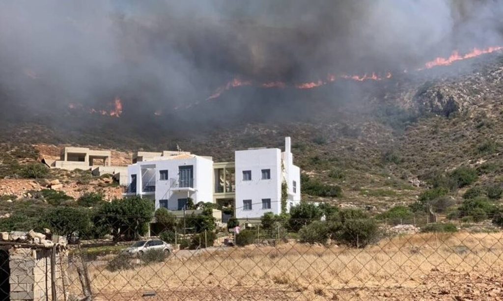 Ελαφόνησος: Κάηκε το 25% του νησιού από τη μεγάλη φωτιά