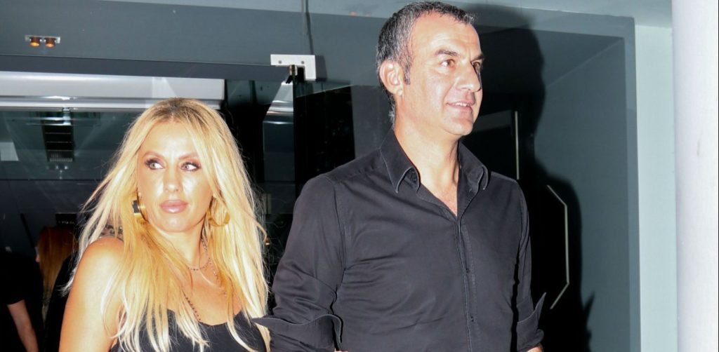 «Φωτιά» με… κατακίτρινο μαγιό η Γωγώ Μαστροκώστα