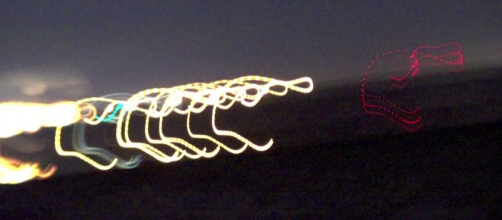 Υπάρχουν… αόρατες οντότητες που μας κατασκοπεύουν; (βίντεο)