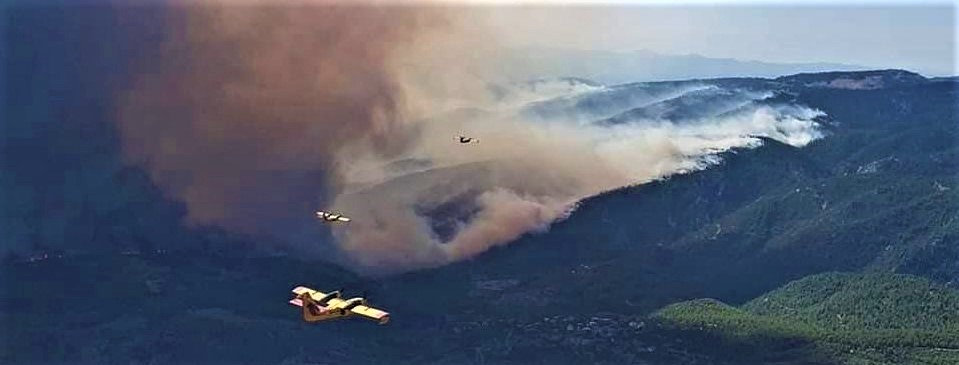 Πύρινη καταστροφή στην Εύβοια: Τους ξέφυγε η φωτιά – Στα 11,5 χλμ. εκτείνεται το μέτωπο στο όρος Δίρφυς