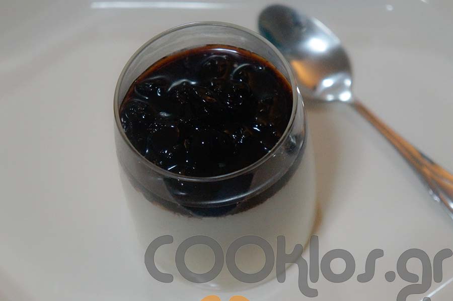 Γλυκιά συνταγή: Κρέμα με γλυκό βύσσινο