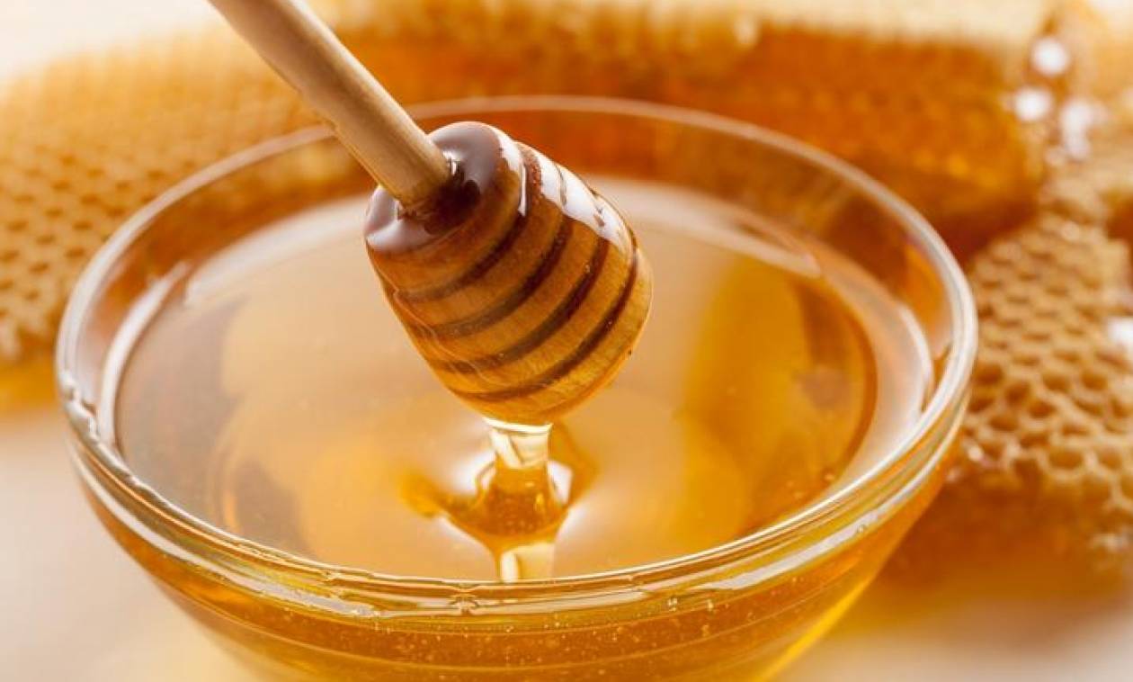 Έτσι μπορείτε να διακρίνετε εύκολα αν το μέλι είναι νοθευμένο