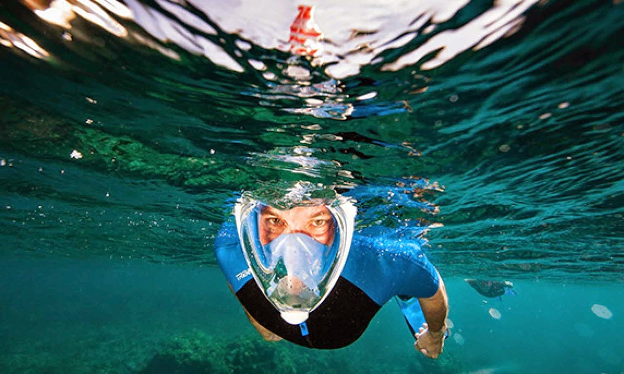 Αυτό είναι το κόλπο για να μη σου θολώσει ποτέ ξανά η μάσκα μέσα στη θάλασσα – Δεν είναι η οδοντόκρεμα