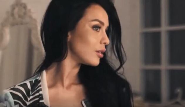 Μοντέλο του Playboy πέθανε από αποτοξίνωση (βιντεο)