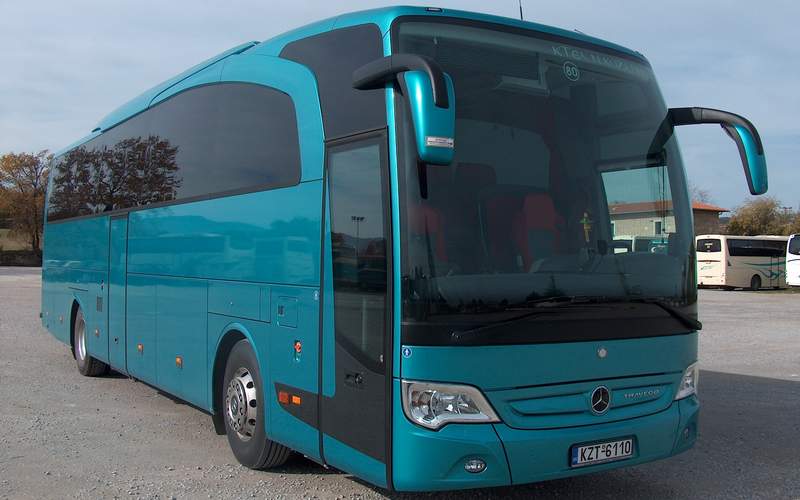 Λύθηκε χειρόφρενο από λεωφορείο του ΚΤΕΛ και παραλίγο να πέσει στο γκρεμό (βίντεο)