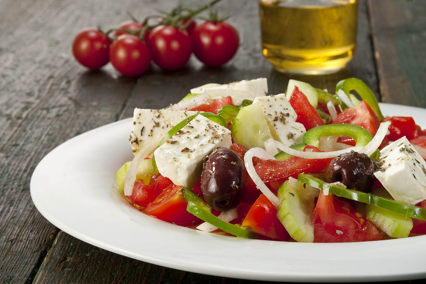 FAZ για χωριάτικη σαλάτα: «Μία κλασσική δημιουργία της ελληνικής κουζίνας»