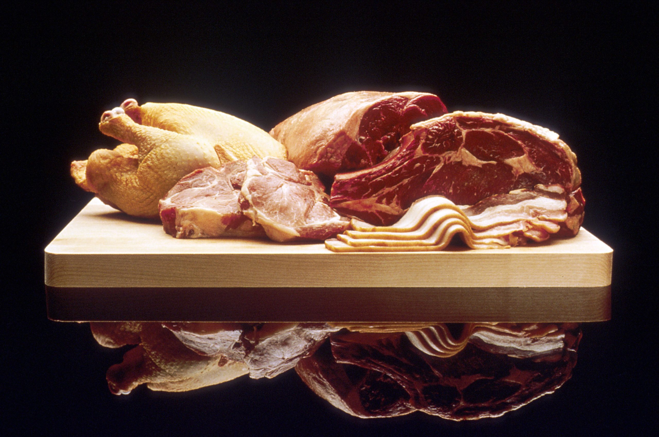«Ξεχνάτε» κρέας στην κατάψυξη; Μετά από πόσο καιρό είναι επικίνδυνο;