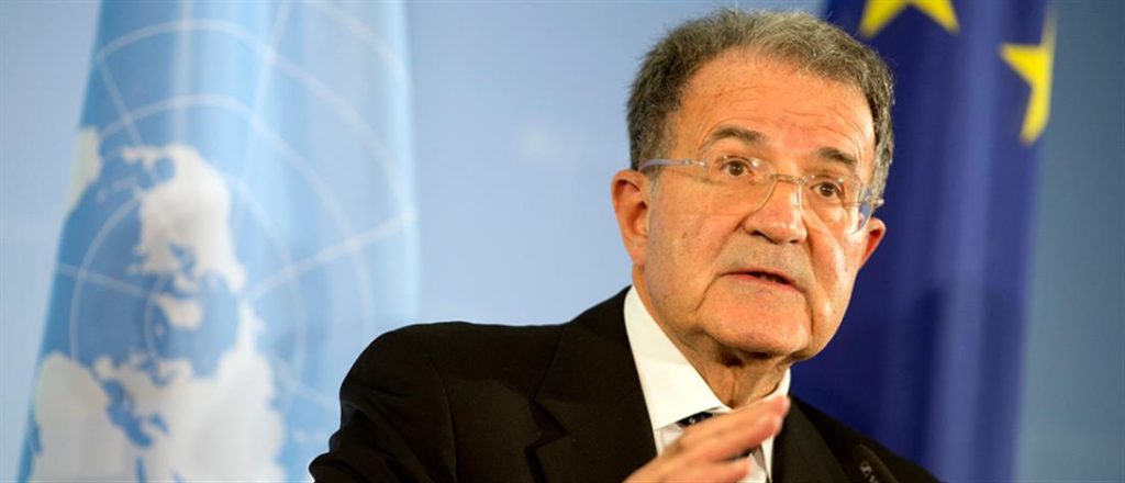 Ρομάνο Πρόντι: Νομίζει ότι μπορεί να σχηματίσει κυβέρνηση συνεργασίας ο «Σημίτης της Ιταλίας»