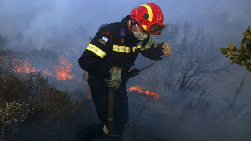 Ελάτη Κοζάνης: Πυρκαγιά – Σπεύδουν οι δυνάμεις της πυροσβεστικής