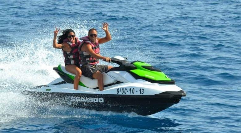 Τραγωδία στη Μύκονο: Τι εξομολογείται η σύντροφος του τουρίστα