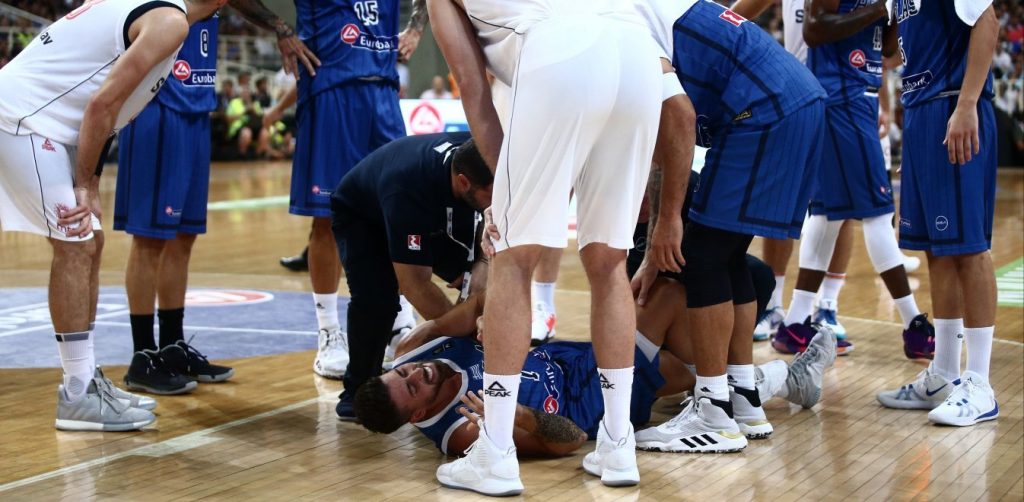 «Χαστούκι» στην Εθνική Ελλάδας: Ρήξη χιαστών για τον Αθηναίου