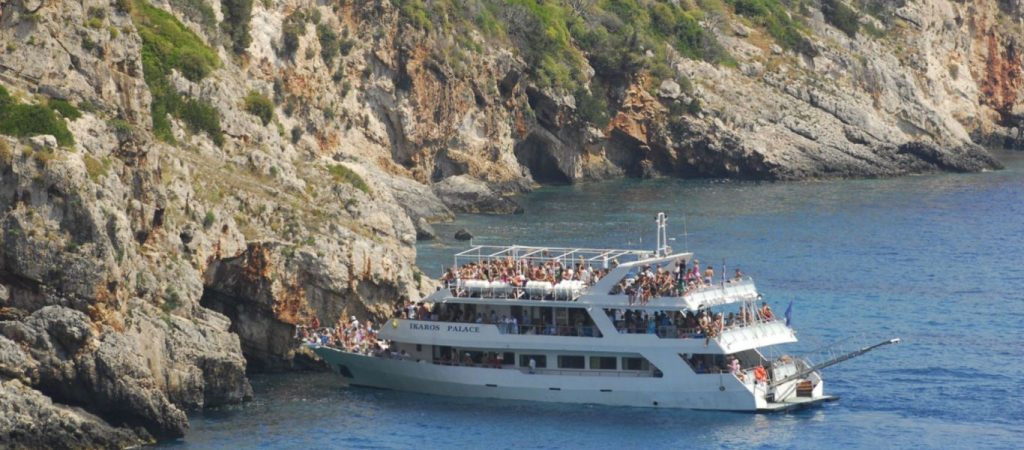 ΑΑΔΕ: Δύο συλλήψεις στο λιμάνι της Ζακύνθου για 550 αμπούλες γέλιου